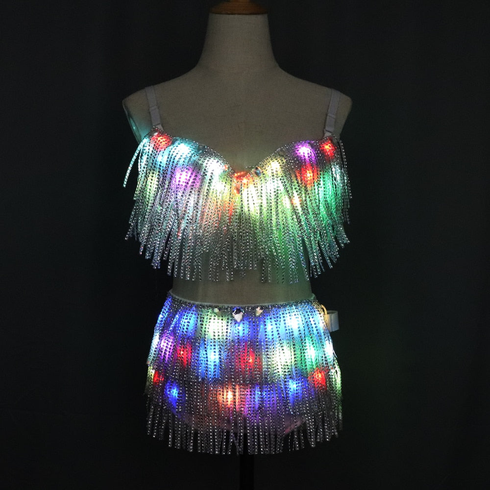 LED Clothes Glowing Bra Shorts Fashion Luminous Suits Belt Show Women Reflective Face Tasseled Bra Belly Dancer Dress Accessorie